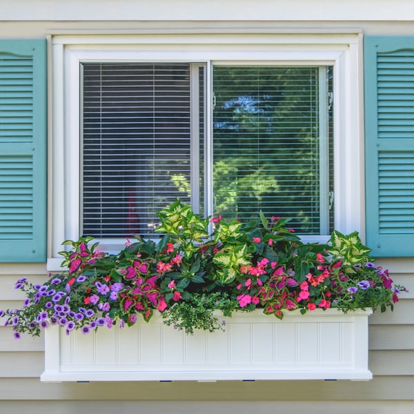 Mayne Cape Cod Window Box 4' White 4841W Zoro